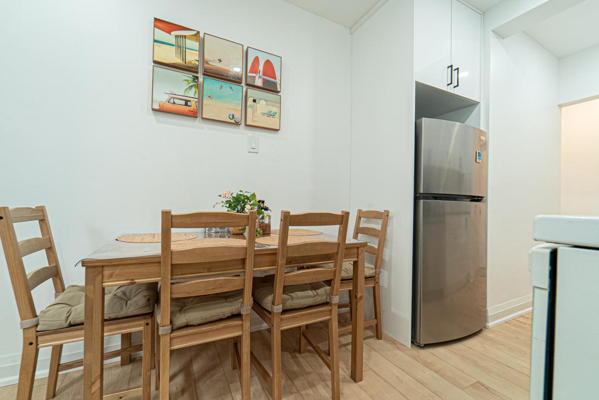 Homestay Cozy Double Private Room, Comfy Bed, Free Parking