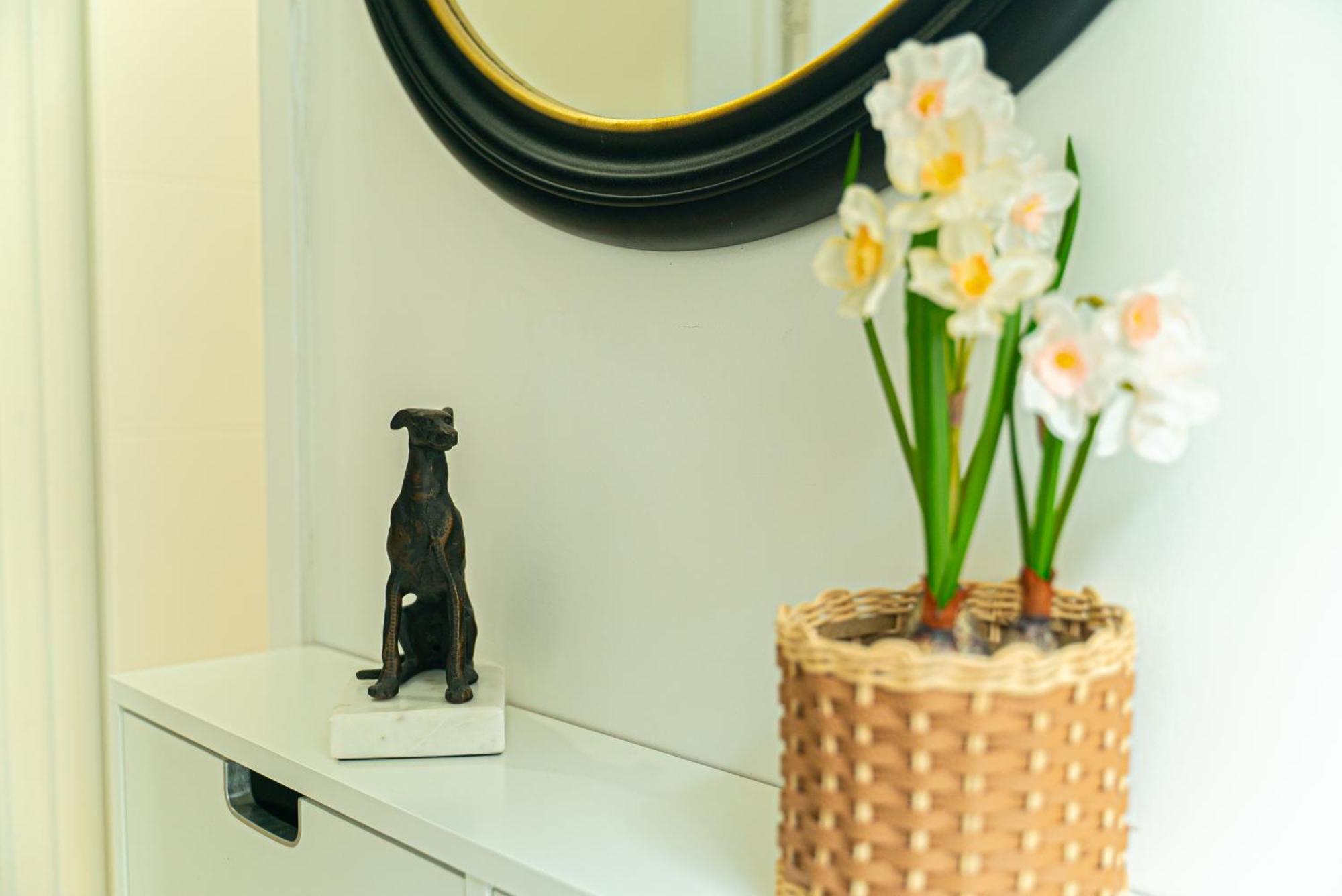 Homestay Cozy Double Private Room, Comfy Bed, Free Parking *