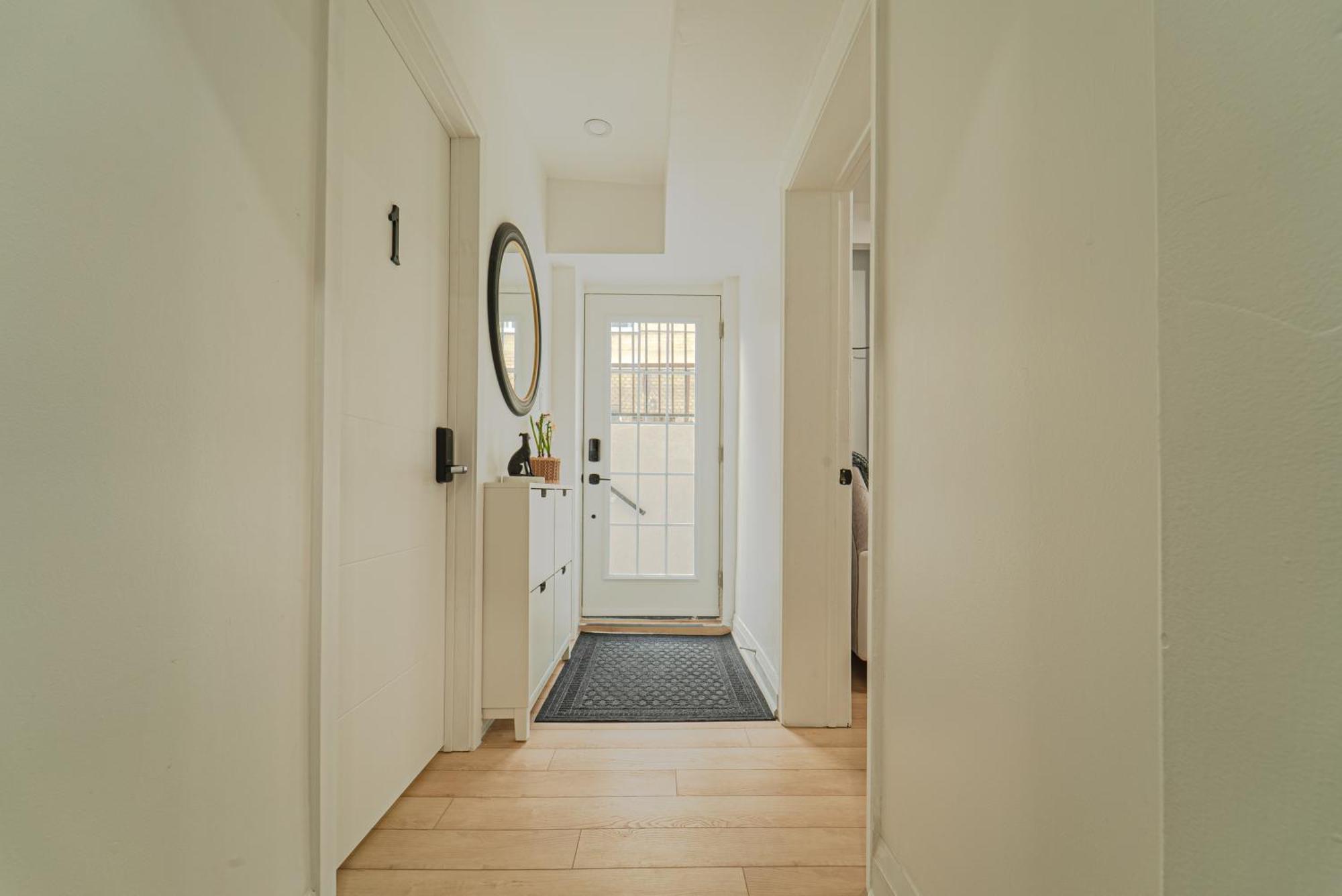 Cozy Double Private Room, Comfy Bed, Free Parking *